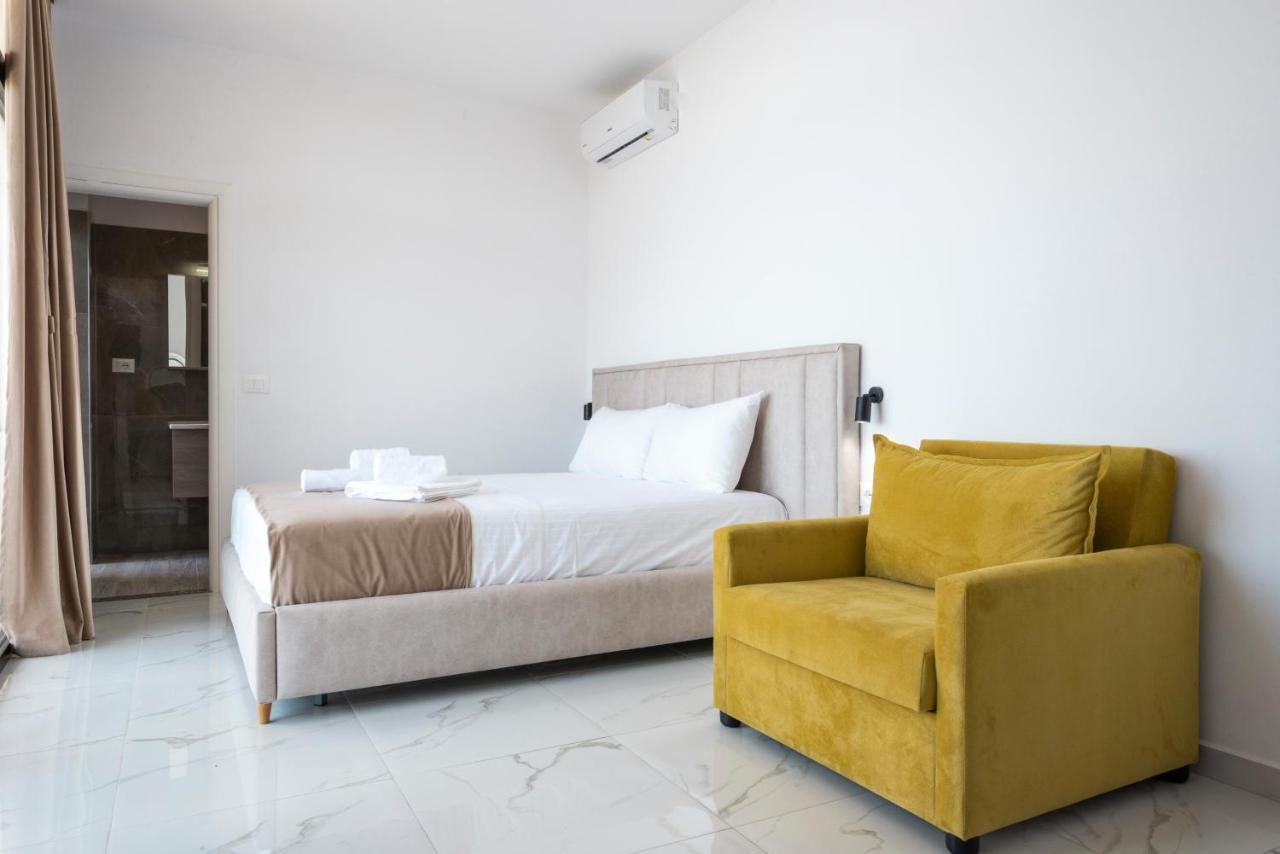 Wait 'N Sea Hotel Himare Exterior foto