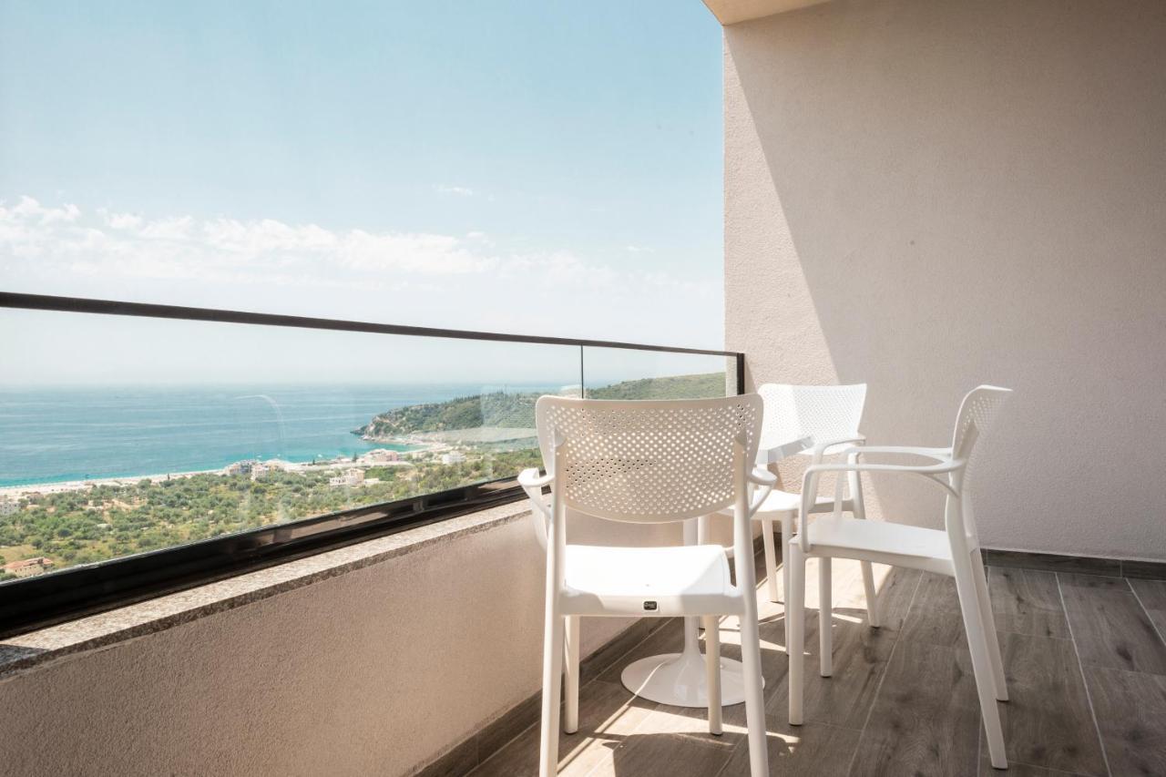 Wait 'N Sea Hotel Himare Exterior foto