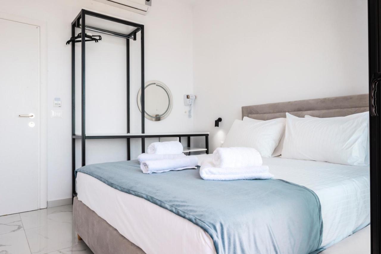 Wait 'N Sea Hotel Himare Exterior foto