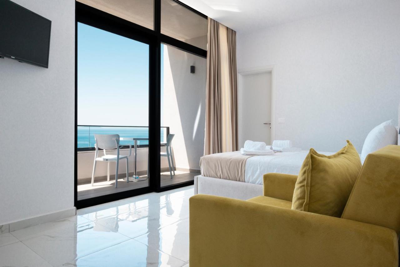 Wait 'N Sea Hotel Himare Exterior foto