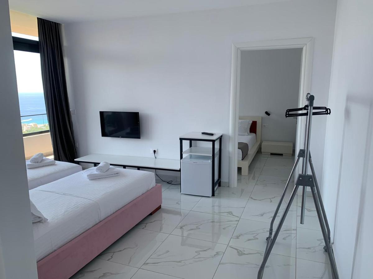 Wait 'N Sea Hotel Himare Exterior foto