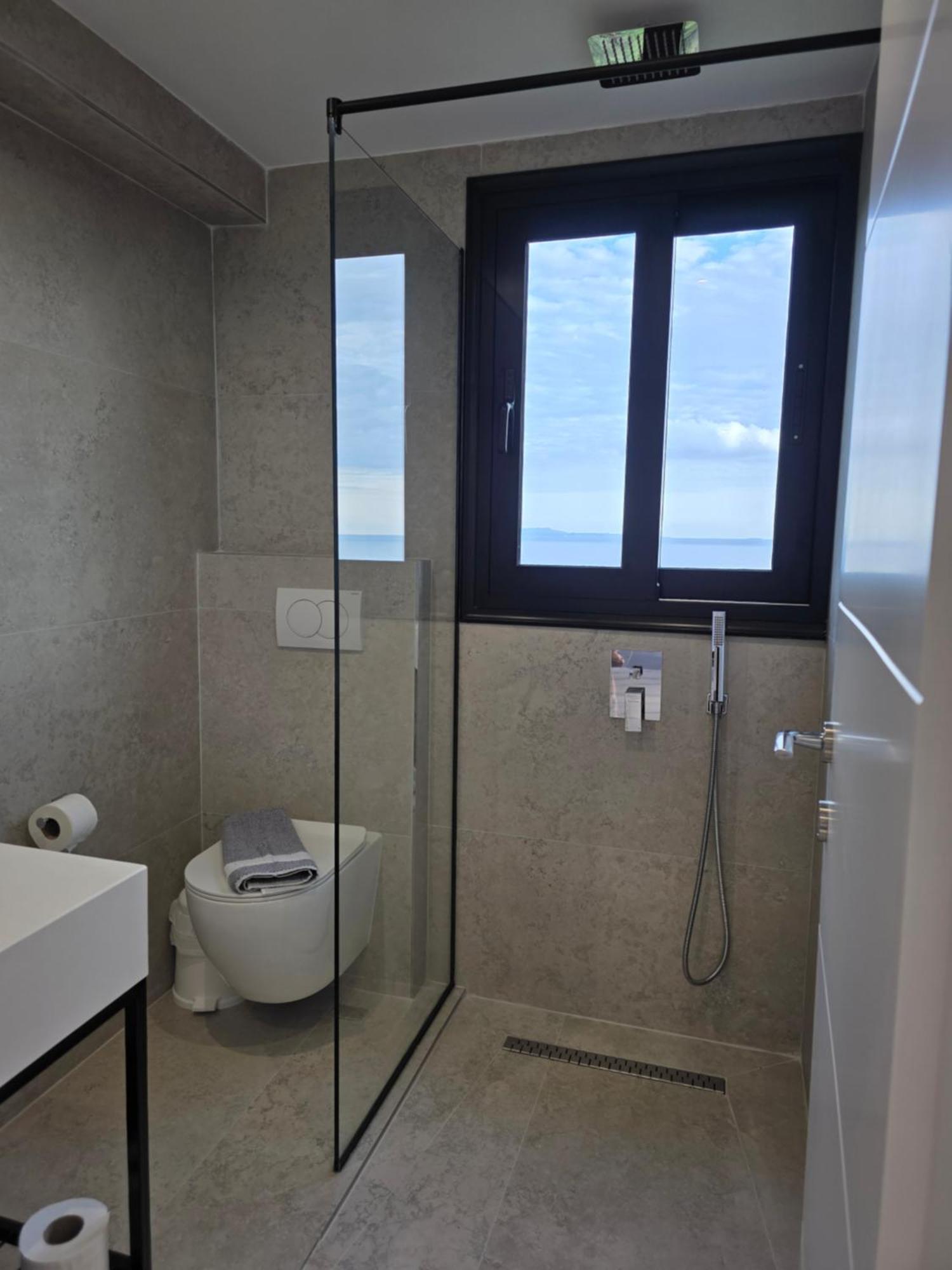 Wait 'N Sea Hotel Himare Exterior foto